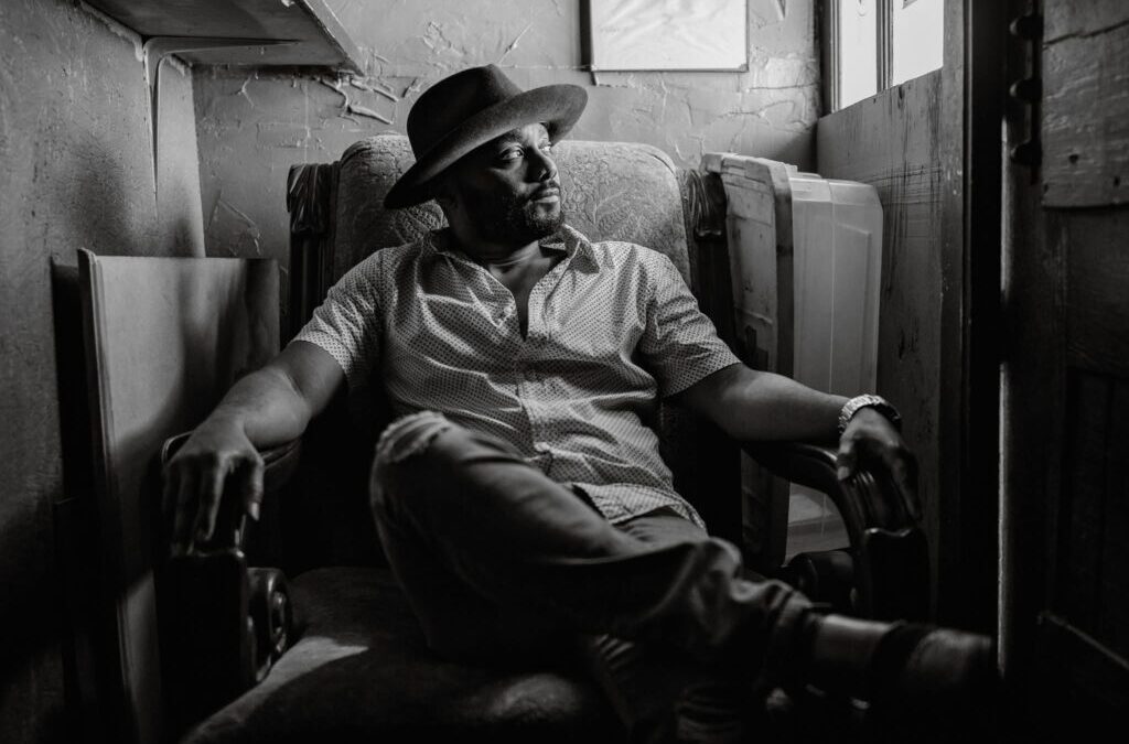 Curtis Lee